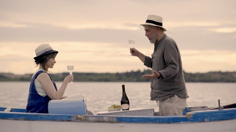 Бургас посреща първата предпремиера на „3.0 килограма щастие“