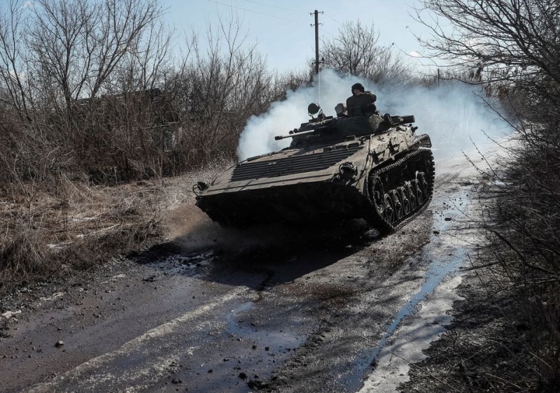 Украйна атакува позиции на самообявилата се Луганската народна република