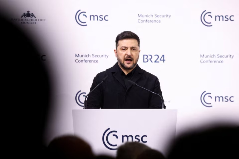 Зеленски в Мюнхен: Украйна е готова за мир