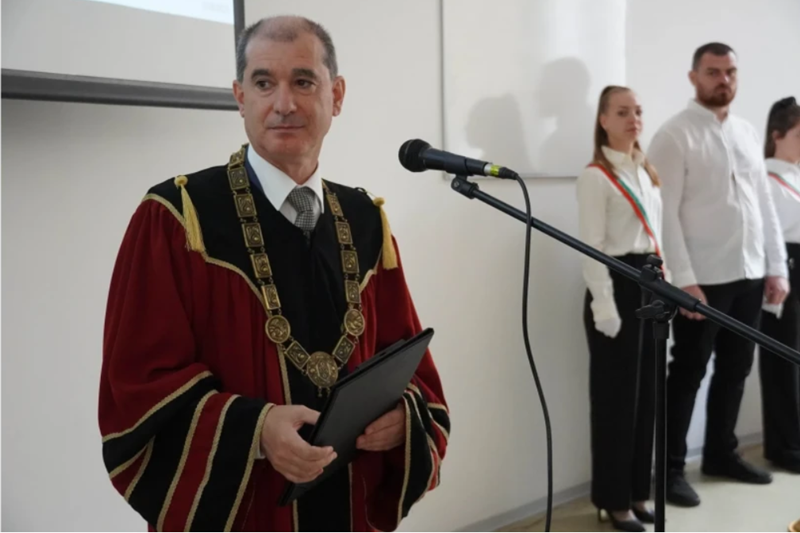 Проф. Сотиров: В Бургаския държавен университет започнахме годината с 6% ръст на студентите