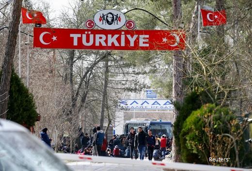 Турция затвори границите си с България и Гърция