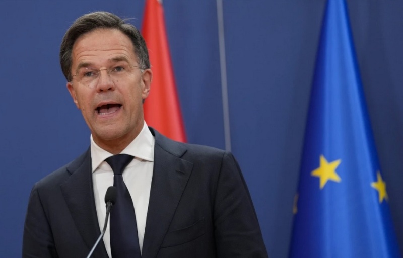 Правителството на Нидерландия подаде оставка заради имигрантите
