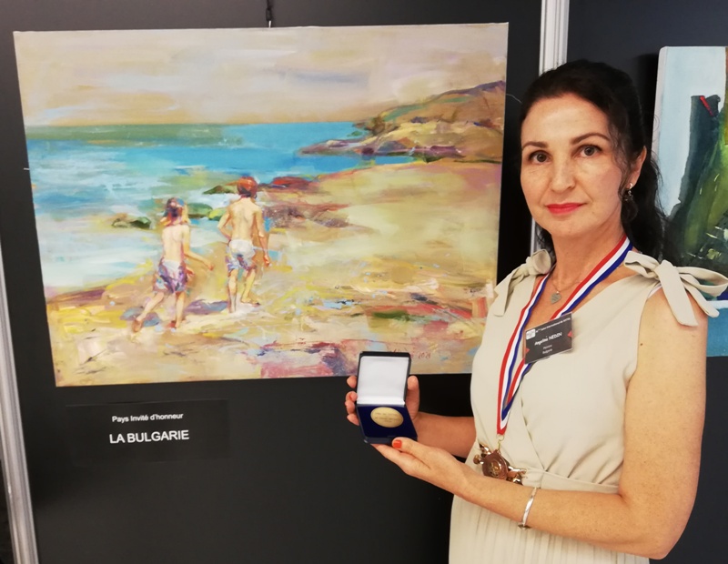 Ангелина Недин с бронзов медал от мащабна изложба във Франция