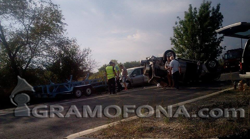 Жена е пострадала при катастрофата край Ахелой