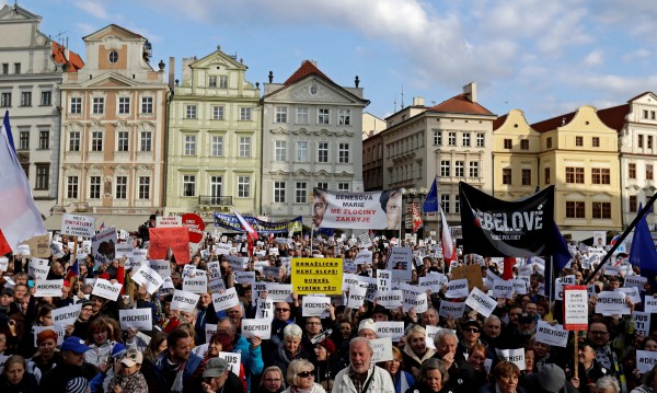 Протест с искане за оставката на Андрей Бабиш в Прага