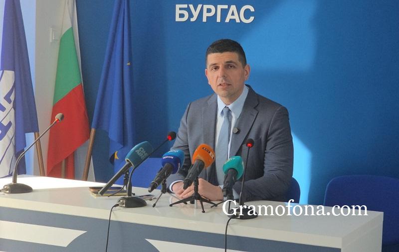 Ивайло Мирчев в Бургас: Призоваваме хората най-после да се ядосат, защото отиваме в мека диктатура