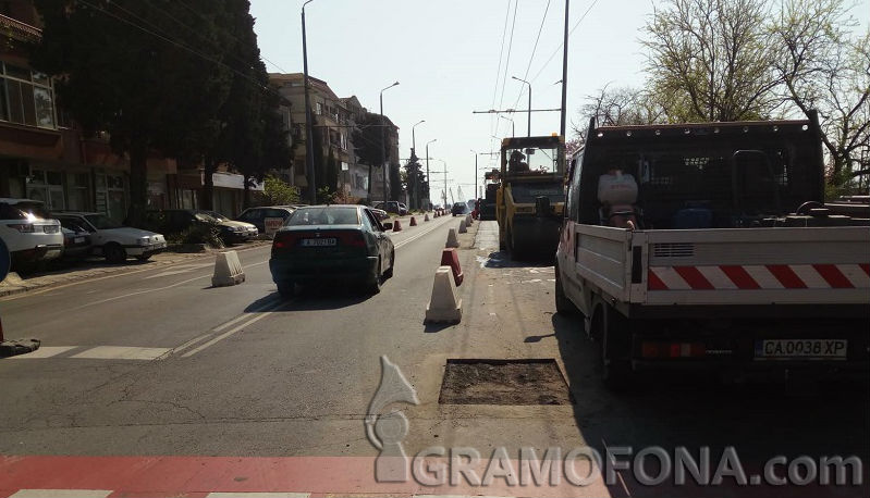 Важно: Преасфалтират голям участък по пътя Ветрен – Бургас