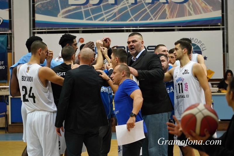 Черноморец победи в Пловдив и завършва годината втори в НБЛ