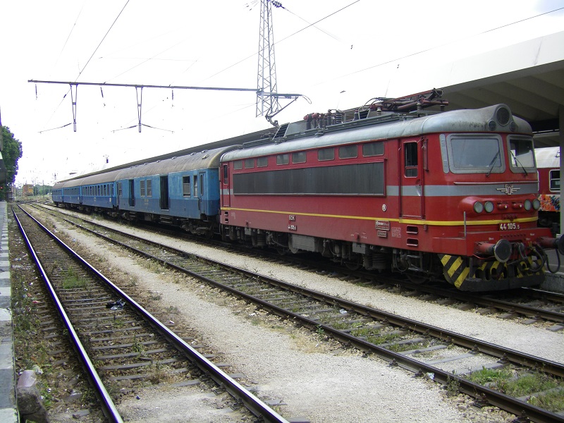 Временно ще бъде прекъснато движението на влаковете в жп участъка между Нова Загора и Зимница