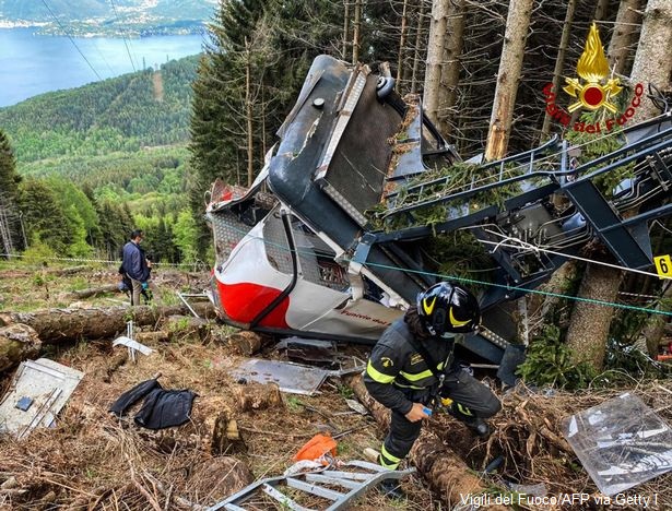 Трагедия в италианските Алпи: 14 загинаха след падане на кабинка на лифт