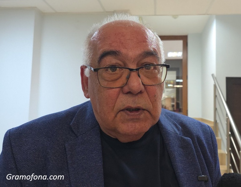 Кметът на Карнобат за новия си заместник: Компетентен и отговорен професионалист