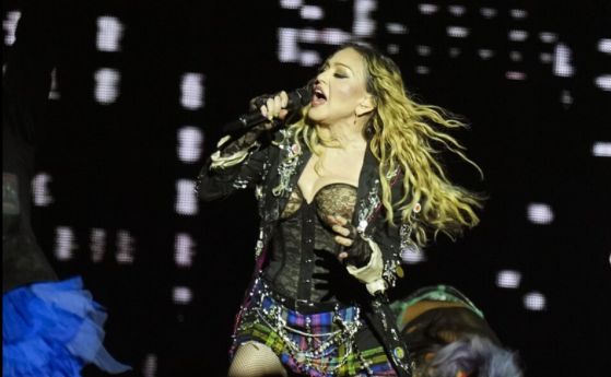 Исторически концерт: Мадона пя пред 1,6 млн. души в Рио де Жанейро 