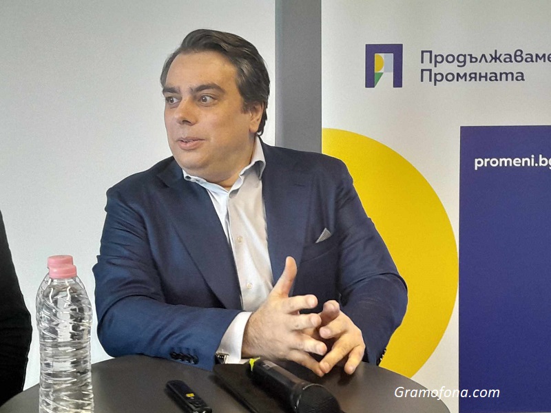 Асен Василев:Денков вероятно ще води листата на ПП-ДБ в Бургас