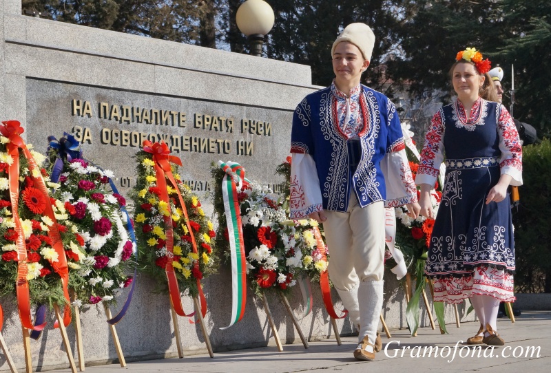 Бургас чества Освобождението си от османско иго