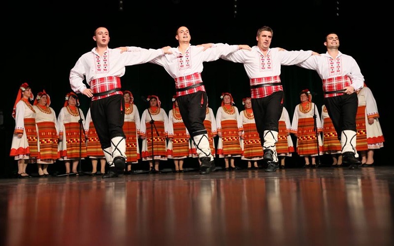 Фолклорен ансамбъл „Приморско” с богата програма в Полша