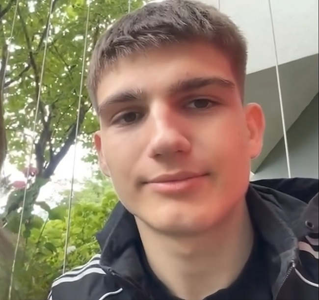 Димитър Стоянов, който е завладян от света на компютрите и програмирането 