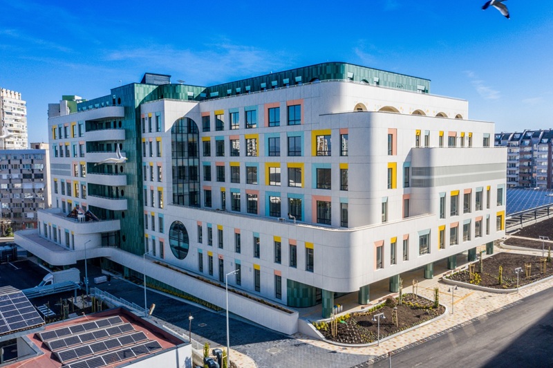 Детската болница в Бургас вероятно ще заработи през лятото