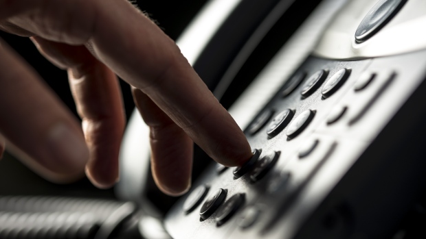 Случайно телефонно обаждане превърна мъж от Мисури в милионер