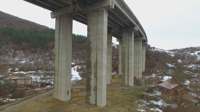 17 моста по магистралите в страната са опасни