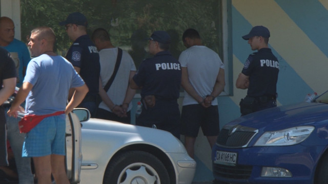 Нови показни арести в Бургас 