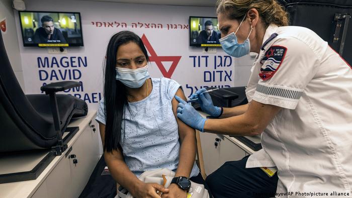 В Израел ще поставят четвърта доза от ковид ваксината