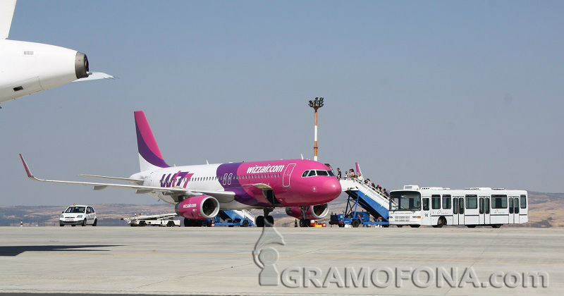 Самолет от Лондон кацна във Варна, а не в Бургас