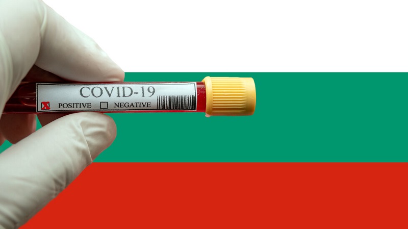 България успя да обърне епидемичната вълна без локдаун