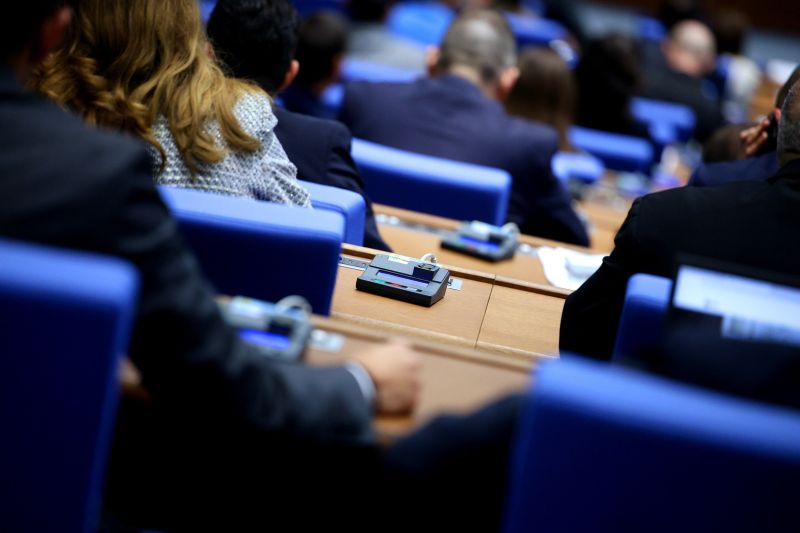 59 депутати от ПП-ДБ, АПС и МЕЧ внесоха вота на недоверие