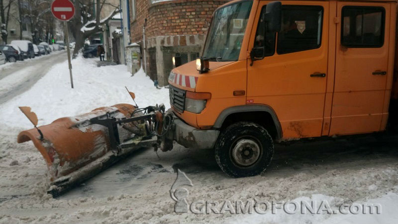 Община Бургас е готова за зимата