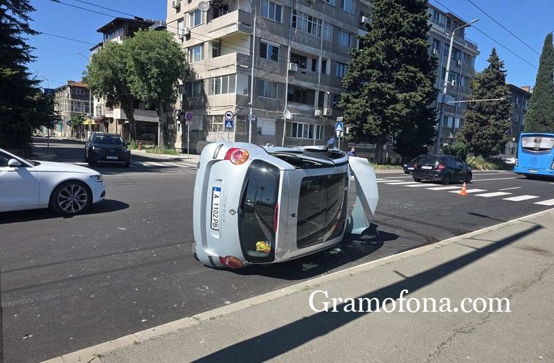 Катастрофа след отнето предимство на бул. „Иван Вазов“