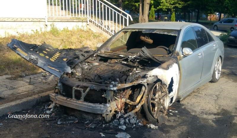 Пожар унищожи тузарски мерцедес в Изгрев