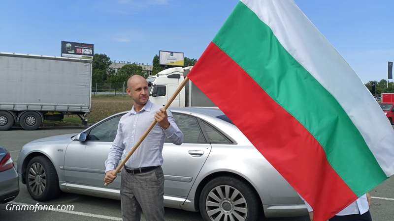 Бисер Русимов - спасителят на българското знаме