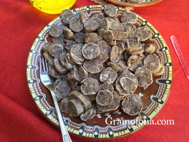 Лакърдии и приготвяне на бахур в музея в Бургас