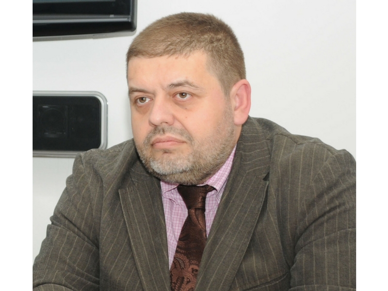 Общинският съветник от БСП в ОбС-Бургас Евгений Мосинов организира приемна за жители на града
