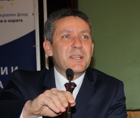      Прокуратурата обвини областния на Бургас в злоупотреба с власт 