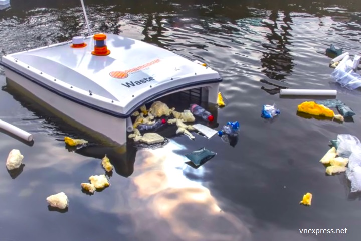 Воден дрон ще събира боклуци от морето край Поморие