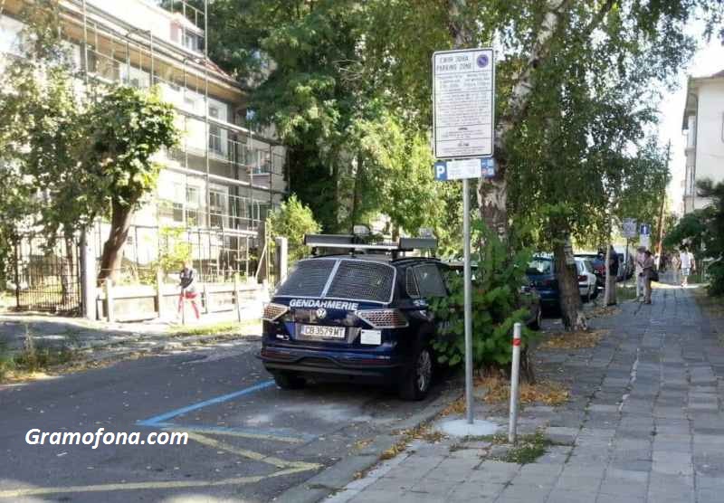 Спецпрокурори и ГДБОП проверяват бургаската агенция по храните