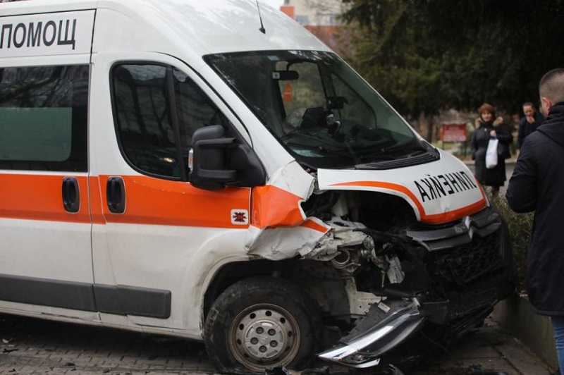 Катастрофа с линейка в София