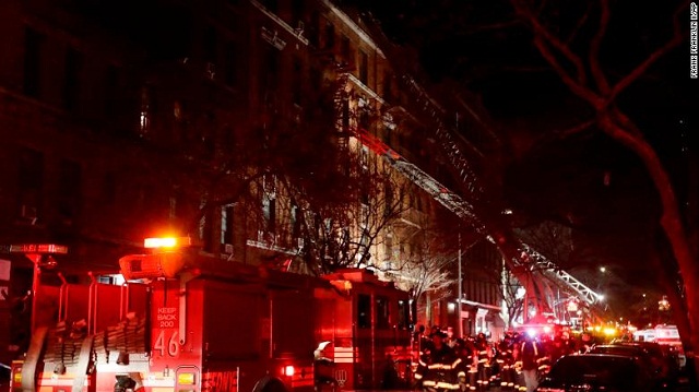 Кошмар в Бронкс: 12 души изгоряха в домовете си