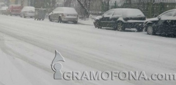 15 см сняг натрупа в Малко Търново