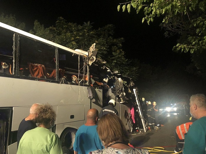 Тежка катастрофа с румънски автобус край Велико Търново, има загинали