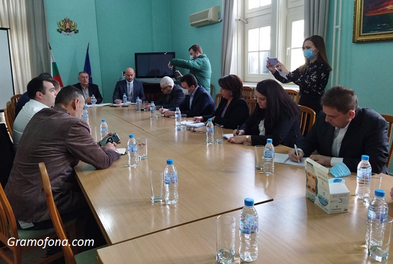 Депутати и областен управител умуват за най-важните проекти в Бургаско