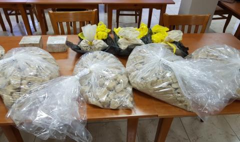 Откриха хероин за милиони в Хасково и Благоевград