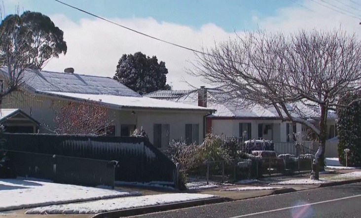 Сняг изненада местните в Австралия