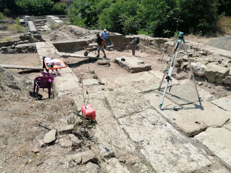 Над 40 антични монети откриха археолозите в Акве Калиде
