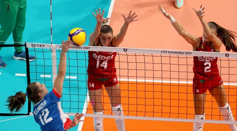 България разгроми Чехия на Европейското по волейбол за жени