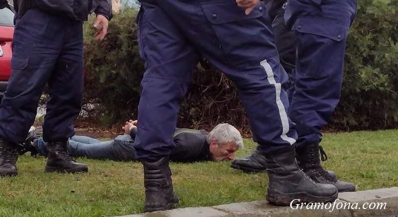 59-годишен софиянец е крадецът-джигит, който подлуди полицаите в Бургас