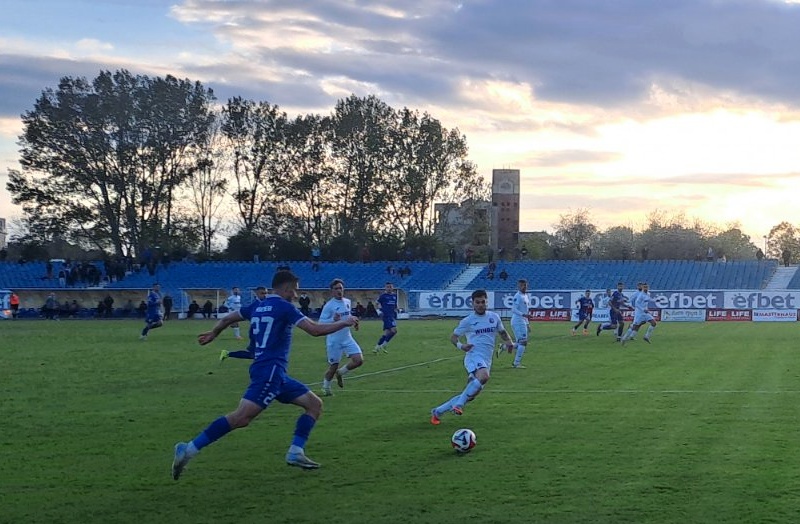 Черноморец завърши наравно с Етър