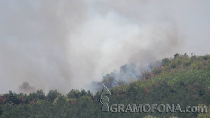 Затвориха пътя Миролобюво – Изворище