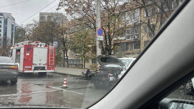 Тежка катастрофа между две коли в София